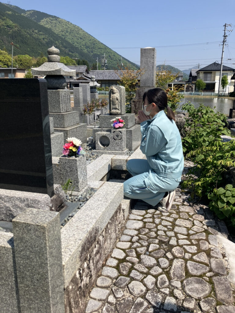 お墓参り