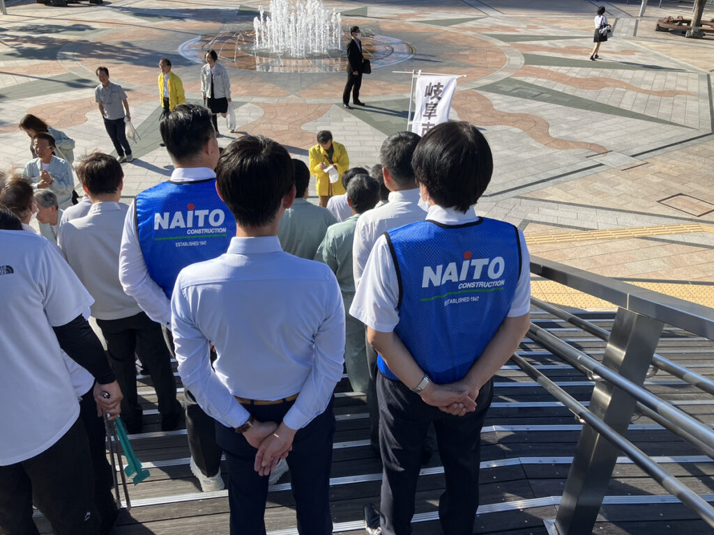 岐阜市建築技術協会 岐阜駅前清掃